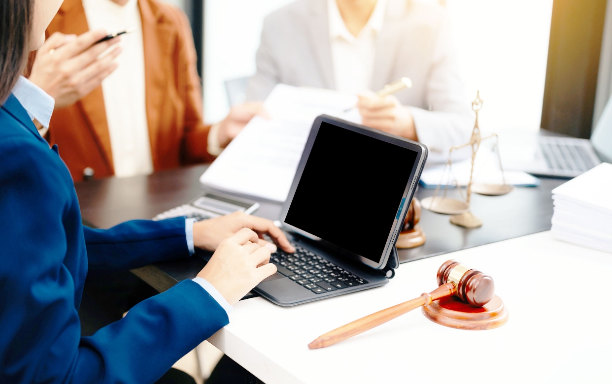 課題ヒアリングから最適な解決策の提案へ